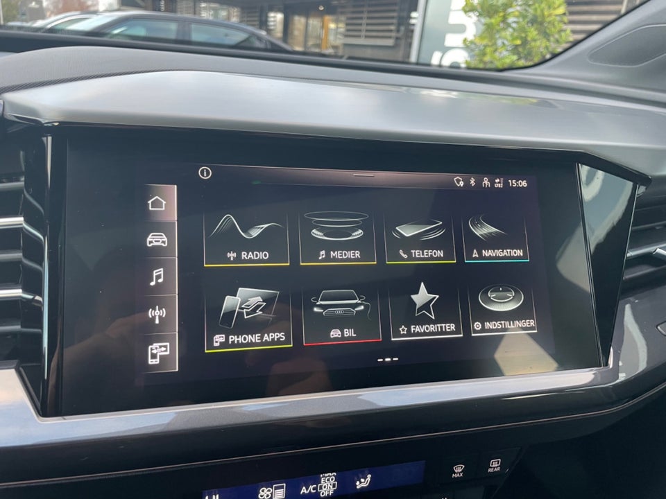 Audi Q4 e-tron 40 S-line 5d