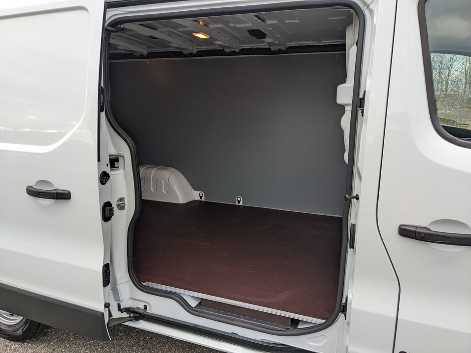 Renault Trafic 2,0 dCi 150 L2H1 Tekno