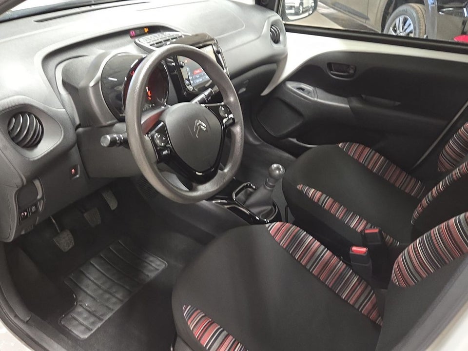 Citroën C1 1,0 VTi Shine 5d