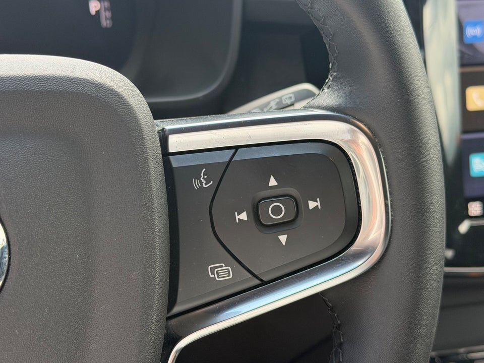 Volvo XC40 ReCharge Core 5d