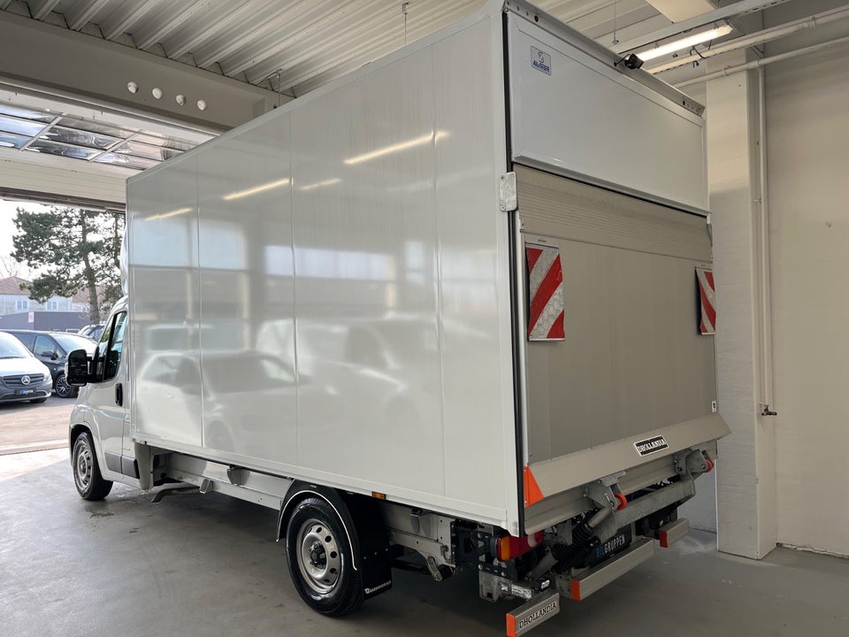 Peugeot Boxer 335 2,2 BlueHDi 140 L3 Premium EAT8 2d