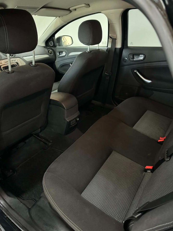 Ford Mondeo 2,0 TDCi 140 Titanium 4d