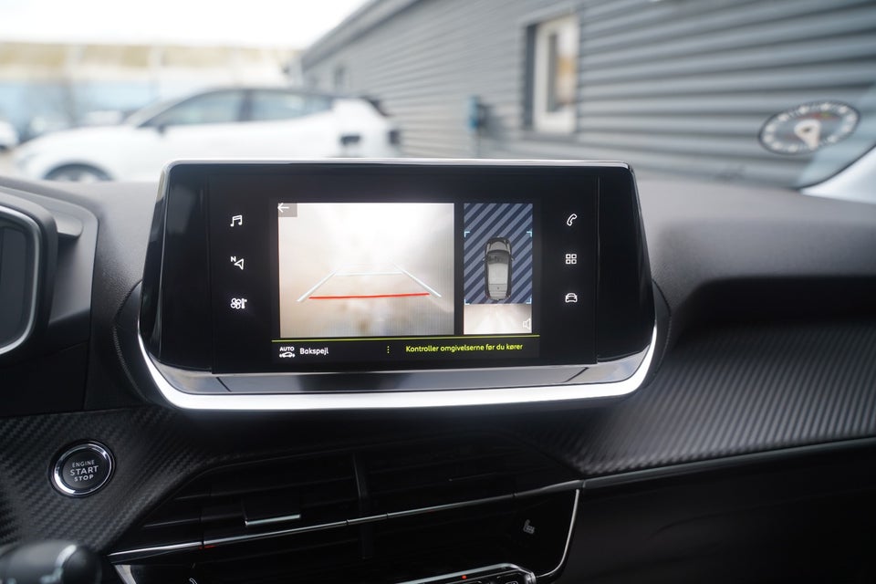 Peugeot 208 1,5 BlueHDi 100 Allure Sky 5d