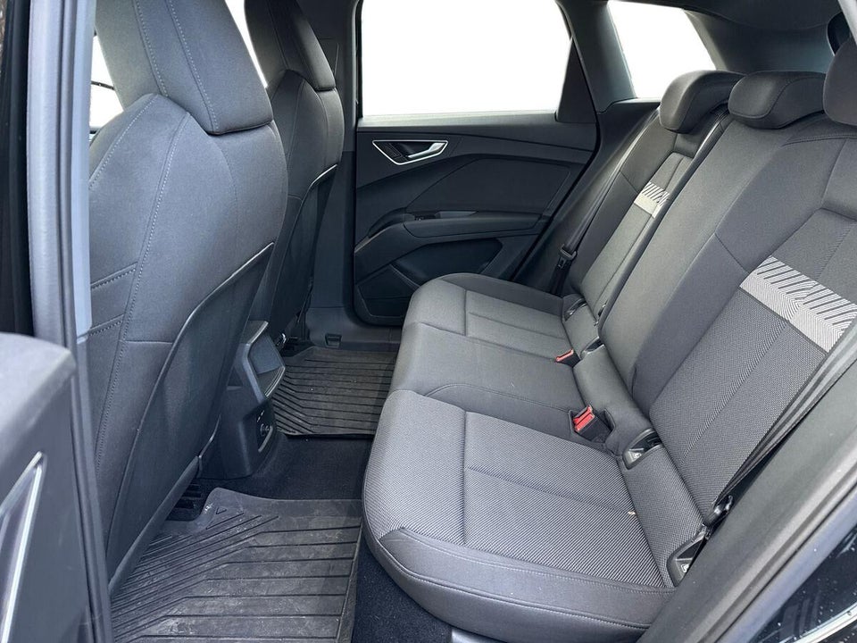 Audi Q4 e-tron 40 Advanced 5d