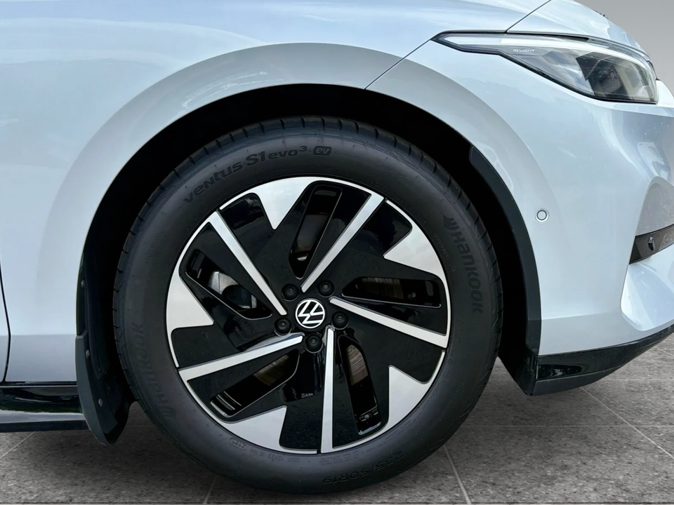 VW ID.7 77 Pro Tourer 5d