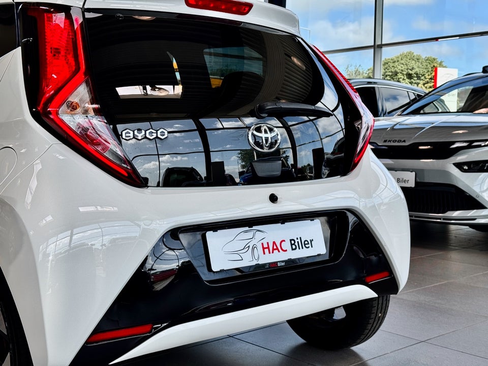 Toyota Aygo 1,0 VVT-i x-cellence 5d
