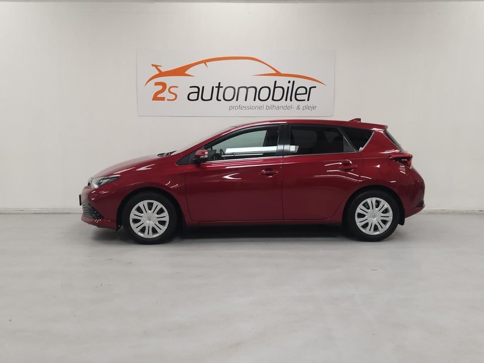 Toyota Auris 1,2 T T2 Spirit 5d