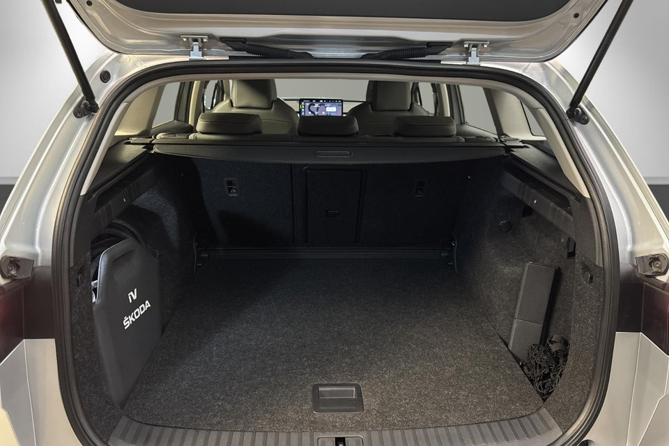 Skoda Enyaq 60 iV Lounge 5d