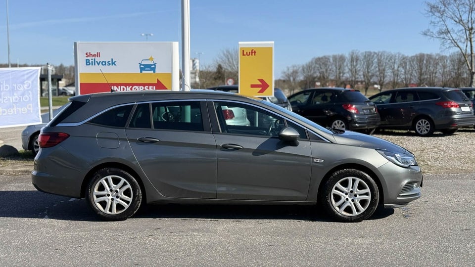 Opel Astra 1,6 CDTi 136 Enjoy Sports Tourer 5d