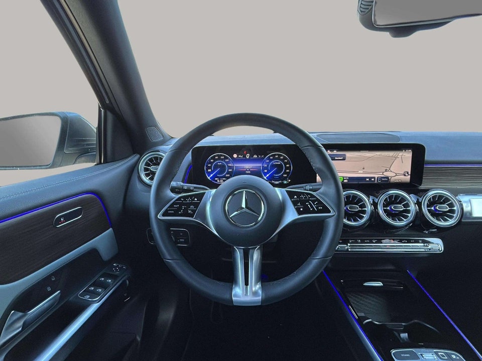 Mercedes EQB300 Progressive Advance Plus 4Matic 5d