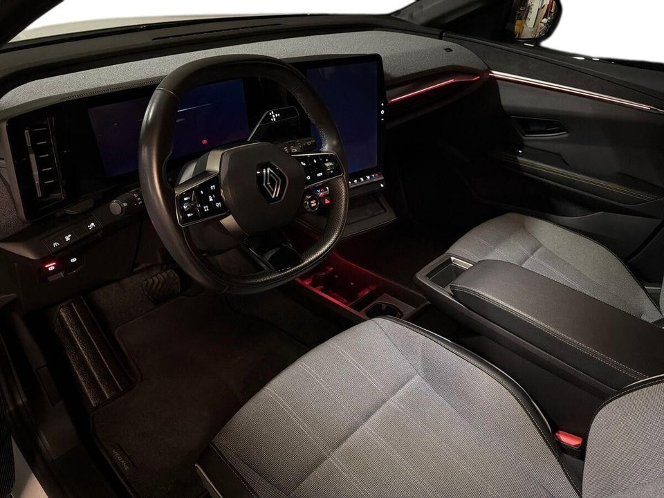 Renault Megane E-Tech 60 Techno 5d