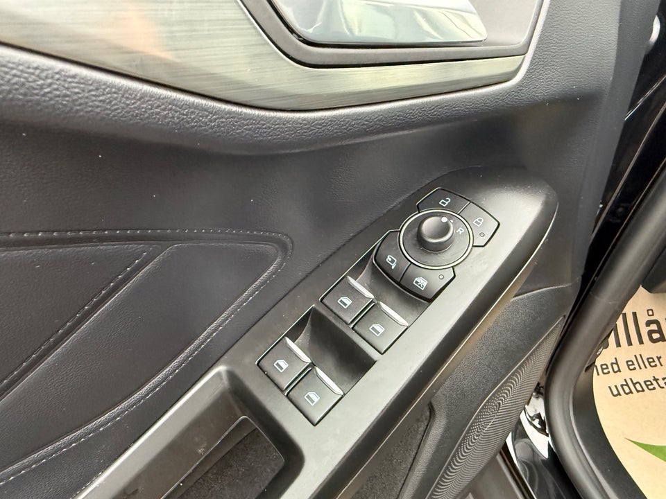 Ford Focus 1,0 EcoBoost mHEV Titanium stc. DCT 5d