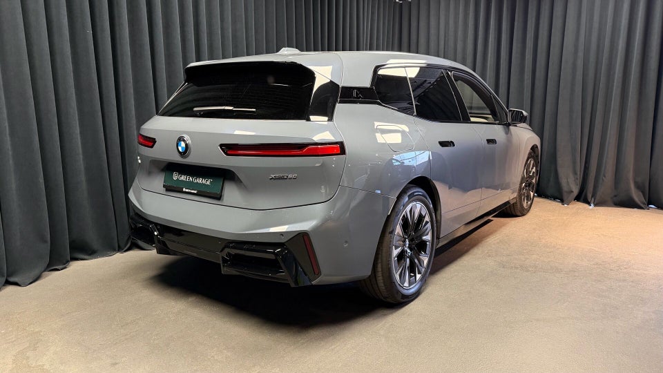 BMW iX xDrive60 M-Sport 5d