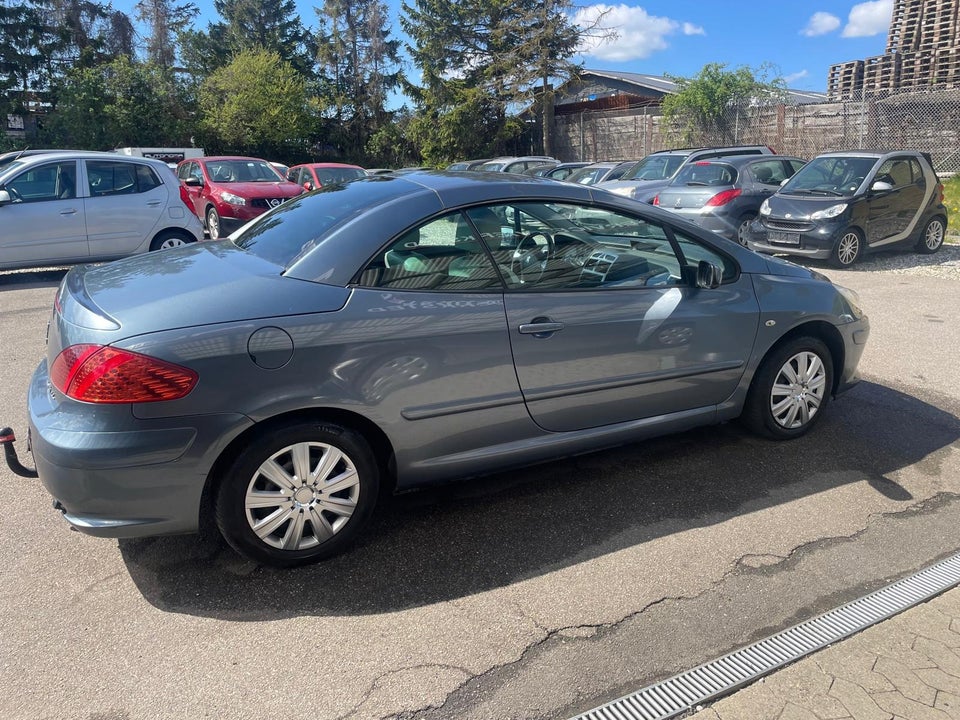 Peugeot 307 2,0 16V CC 2d