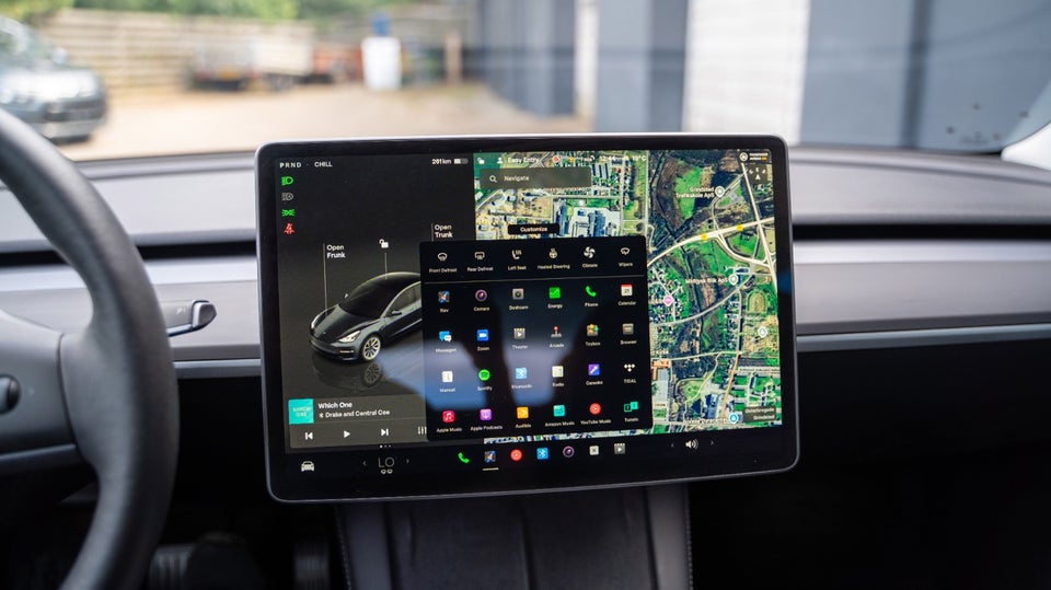 Tesla Model 3 Long Range AWD 4d