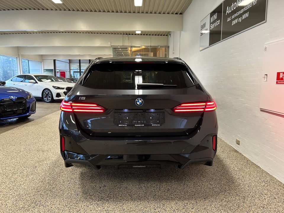 BMW i5 eDrive40 Touring Fully Charged M-Sport 5d
