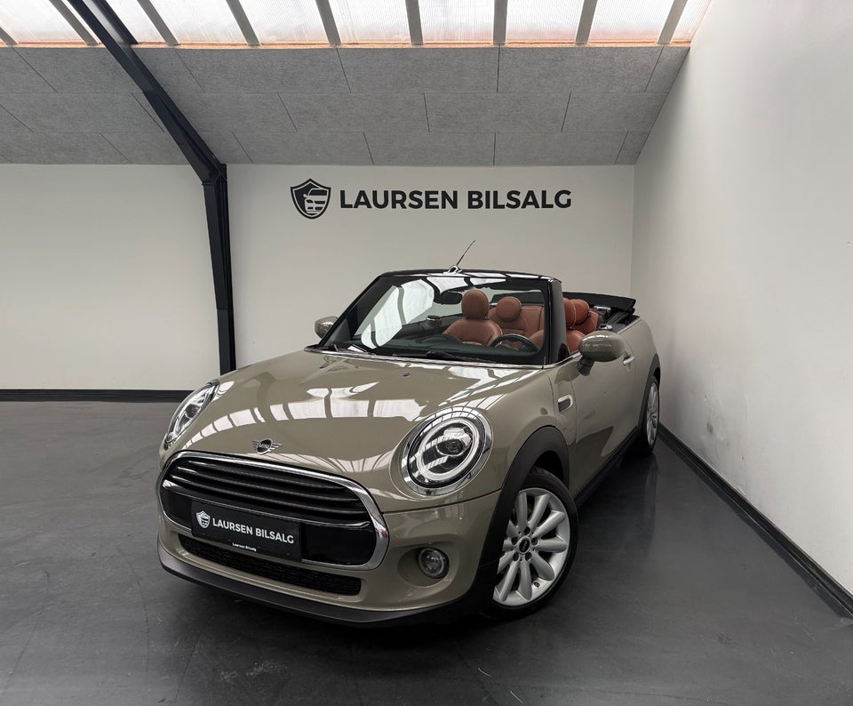 MINI Cooper 1,5 Essential Cabriolet 2d