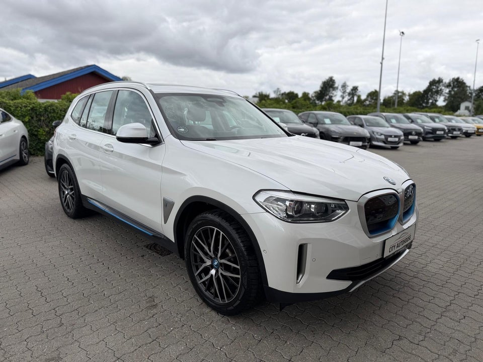 BMW iX3 Charged 5d