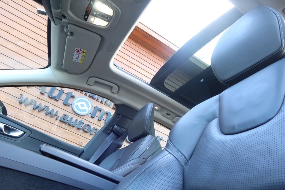 Volvo XC60 2,0 T8 ReCharge Ultimate Dark aut. AWD 5d