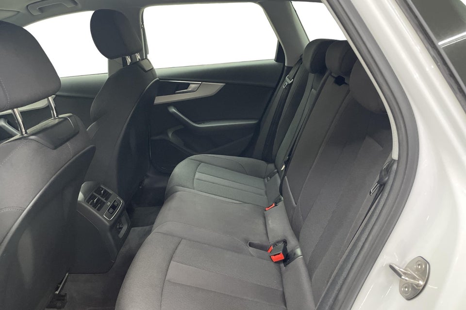 Audi A4 40 TFSi Prestige plus Avant S-tr. 5d