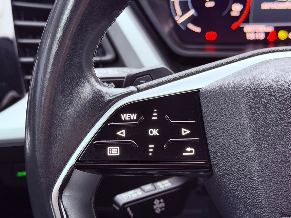 Audi Q4 e-tron 40 Advanced 5d