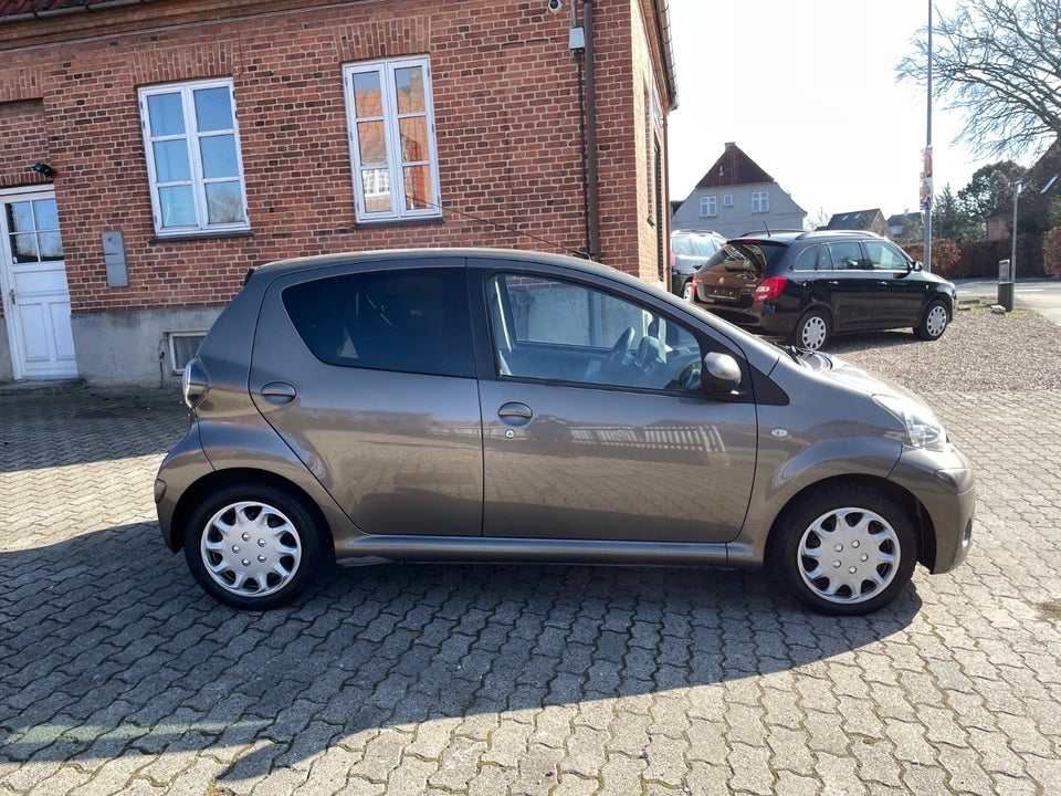 Toyota Aygo 1,0 VVT-i T1 5d