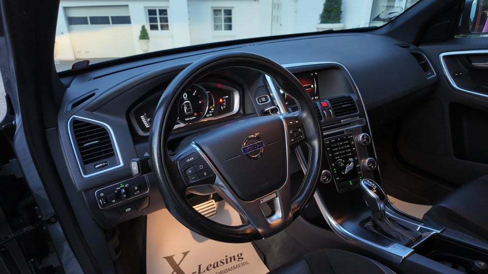 Volvo XC60 2,0 D4 190 R-Design aut. 5d