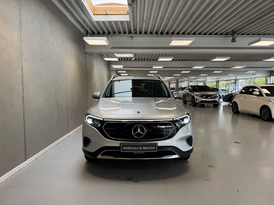Mercedes EQB250 Progressive 5d