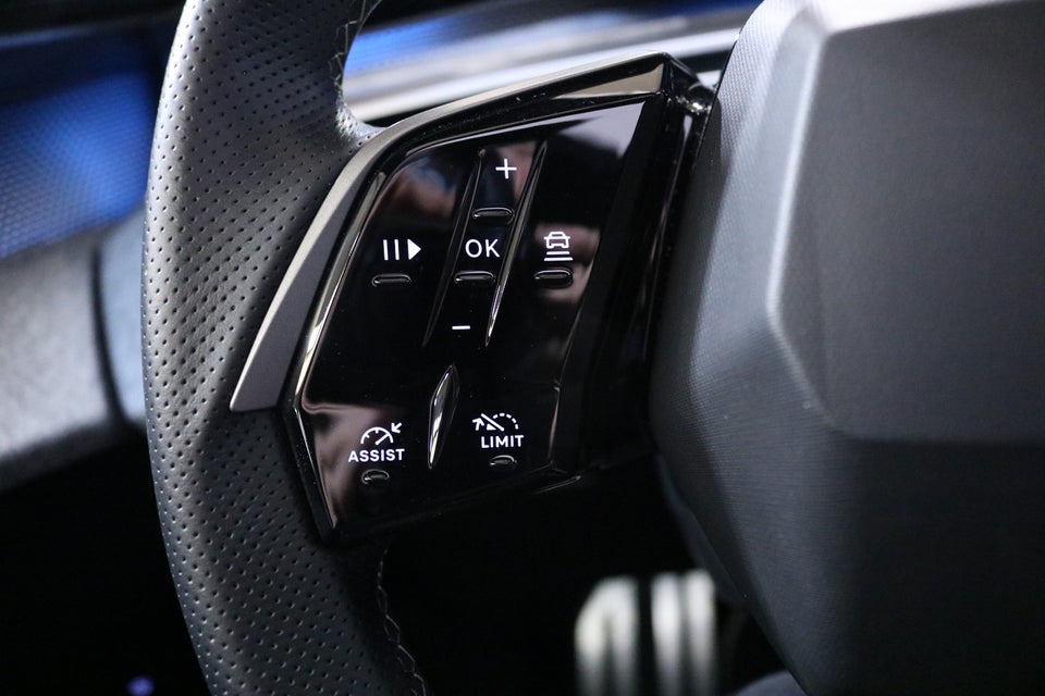 Peugeot e-5008 77 GT Pack 7prs 5d