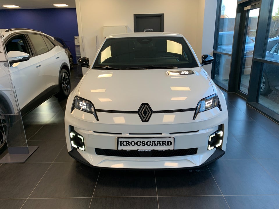 Renault 5 E-Tech 52 Techno 5d