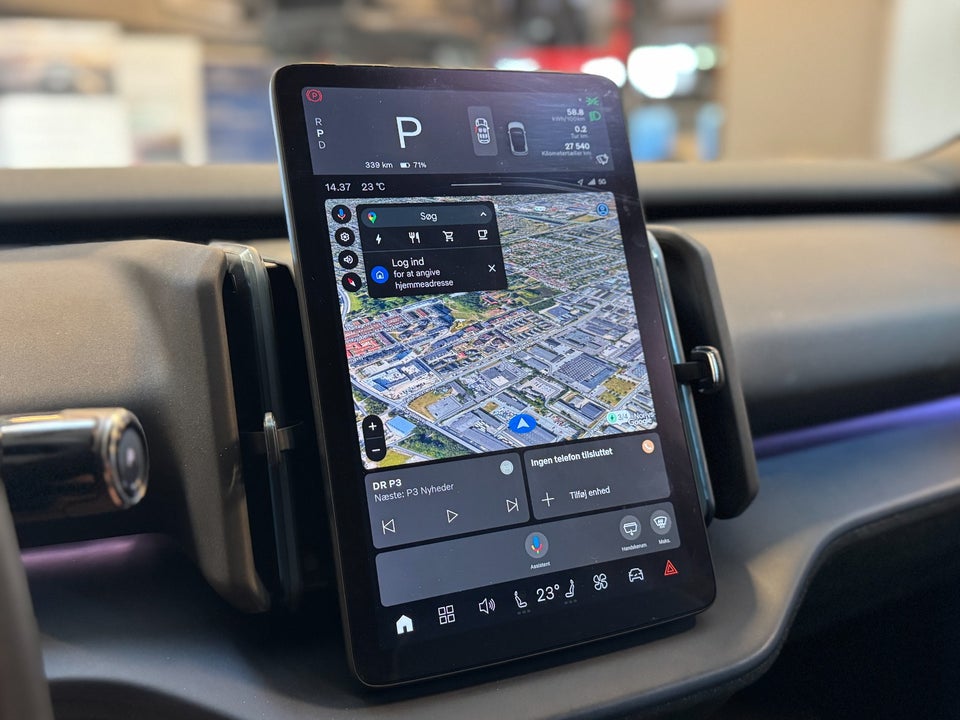 Volvo EX30 Extended Range Plus 5d