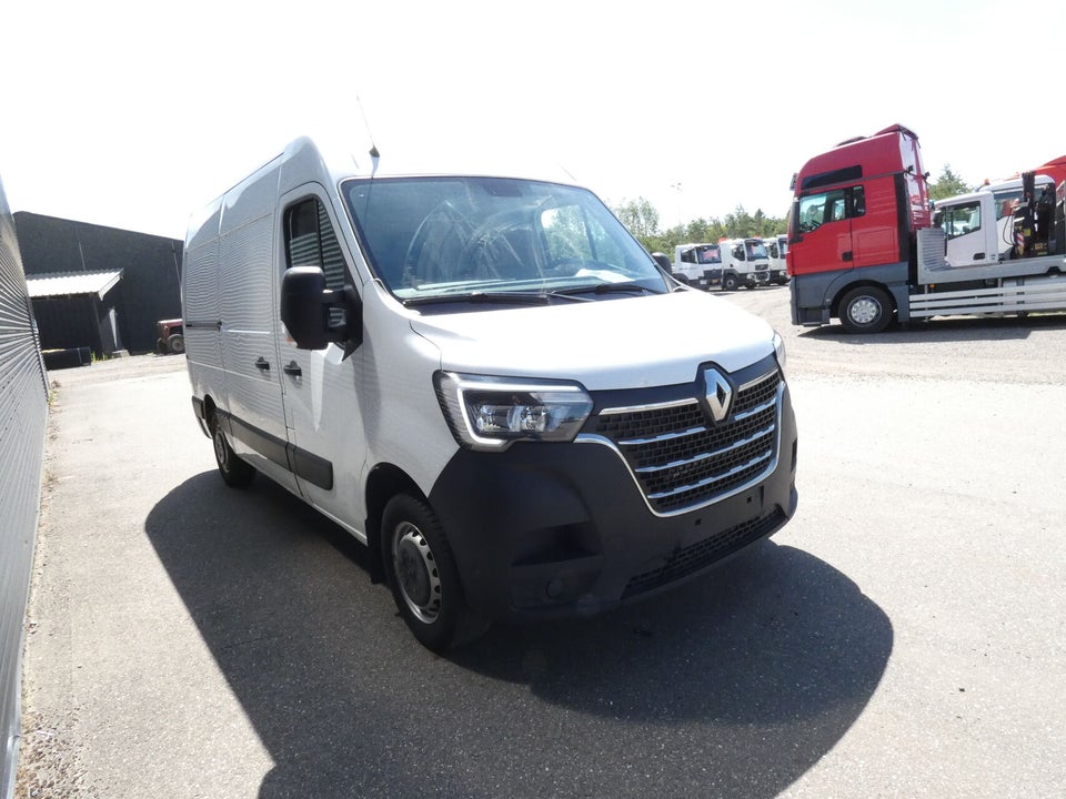 Renault Master IV T33 2,3 dCi 150 L2H2 Kassevogn