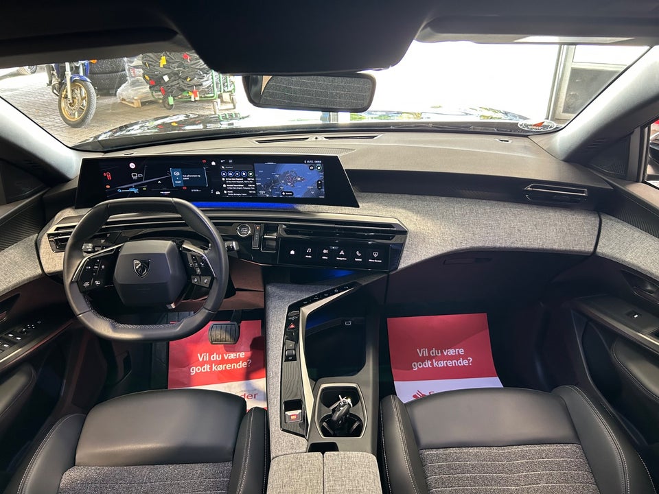 Peugeot e-5008 77 Allure Pack 7prs 5d