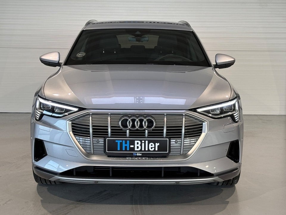 Audi e-tron 55 S-line quattro 5d