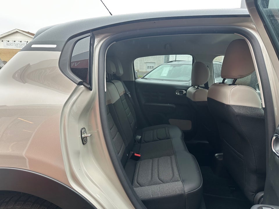 Citroën C3 1,2 PureTech 83 Shine Sport 5d