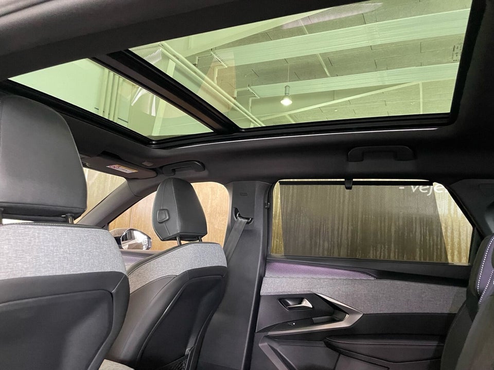 Peugeot e-5008 77 GT Pack 7prs 5d