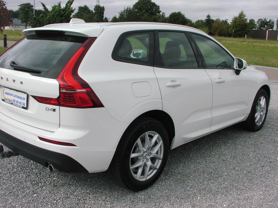 Volvo XC60 2,0 D4 190 Momentum aut. AWD 5d