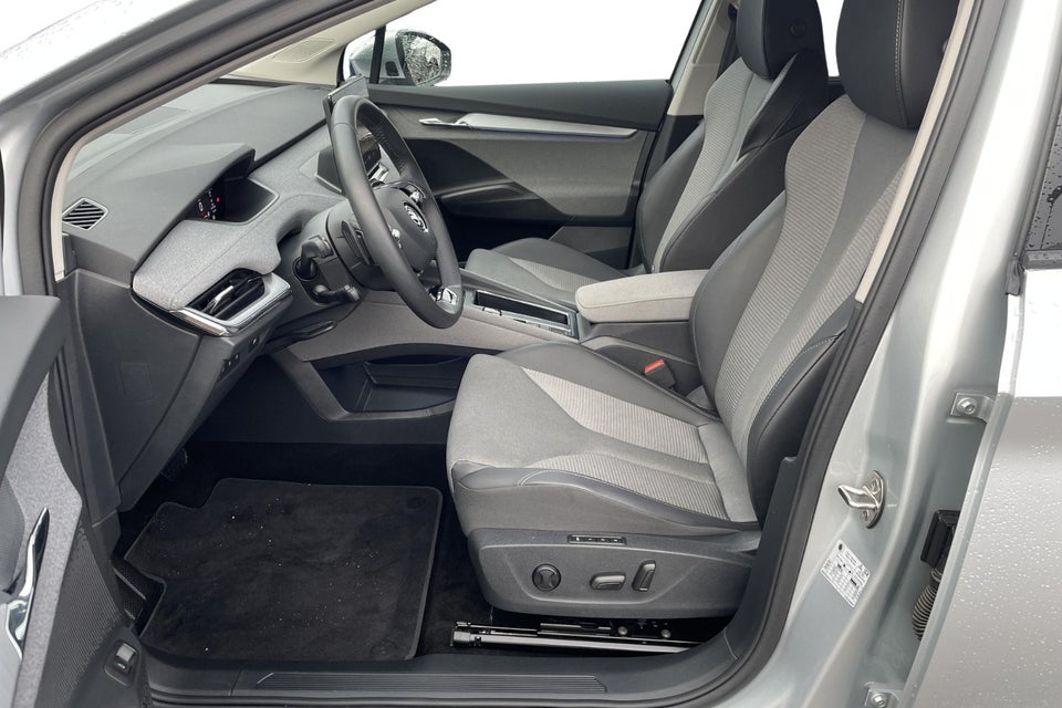 Skoda Enyaq 60 iV Loft 5d