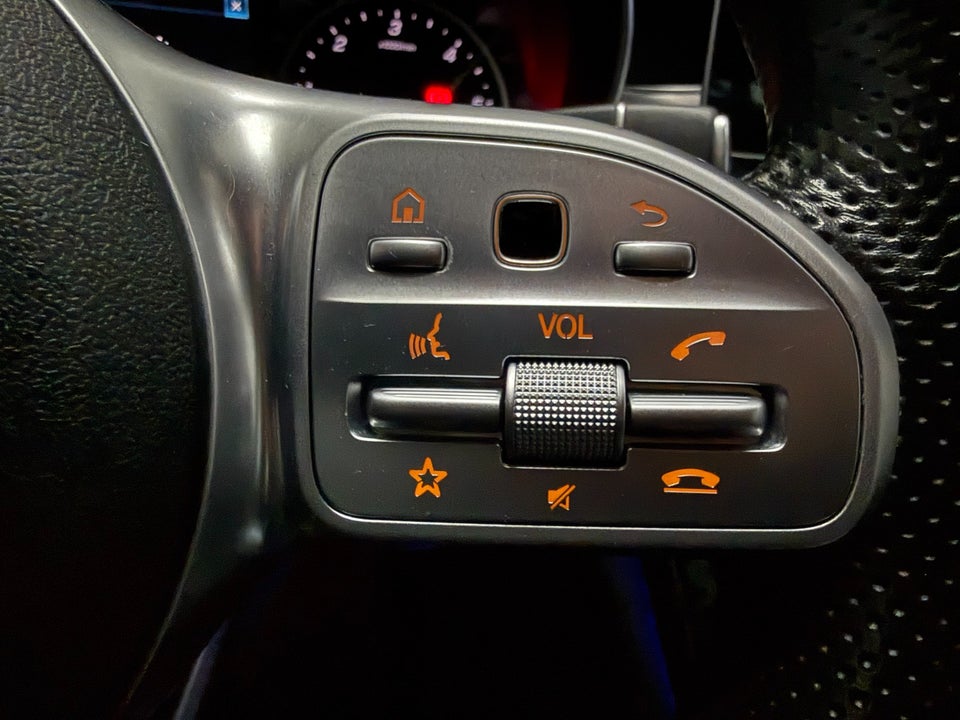 Mercedes C220 d 2,0 AMG Line aut. 4d