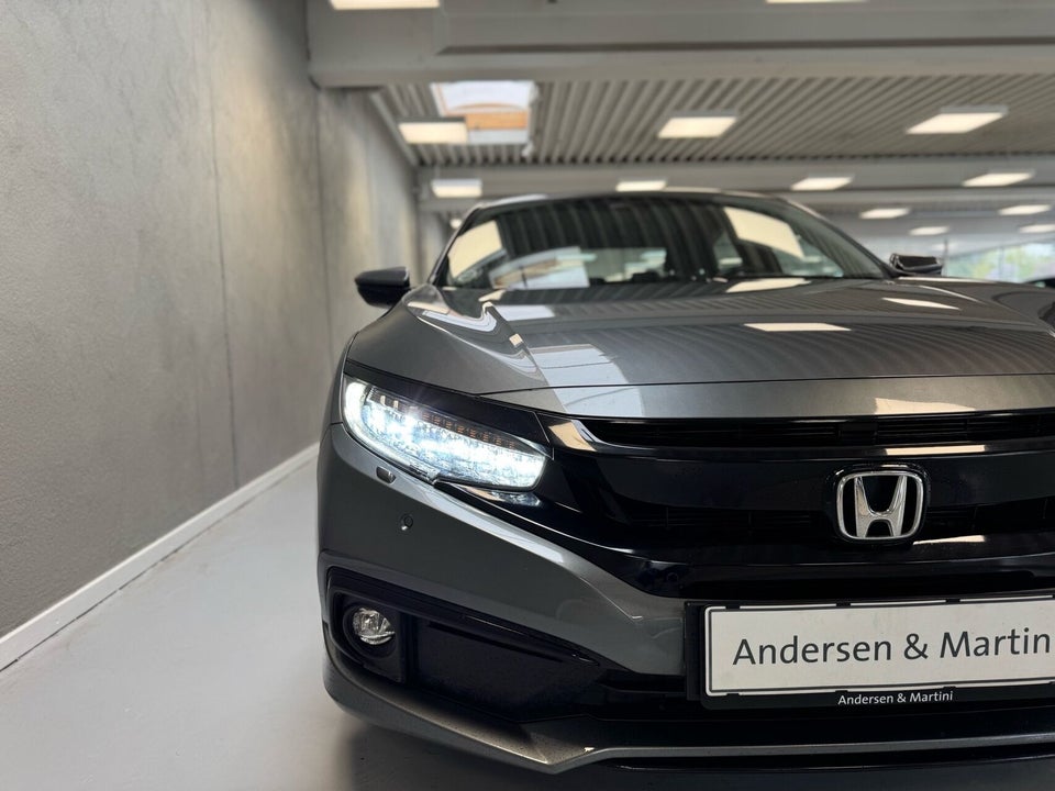 Honda Civic 1,5 VTEC Turbo Elegance CVT 4d