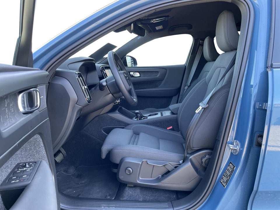 Volvo EX40 Extended Range Plus 5d