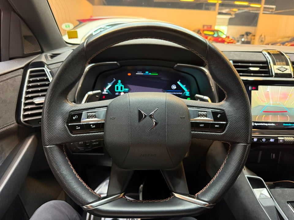 DS DS 7 CrossBack 1,6 E-Tense Performance Line Pack EAT8 5d
