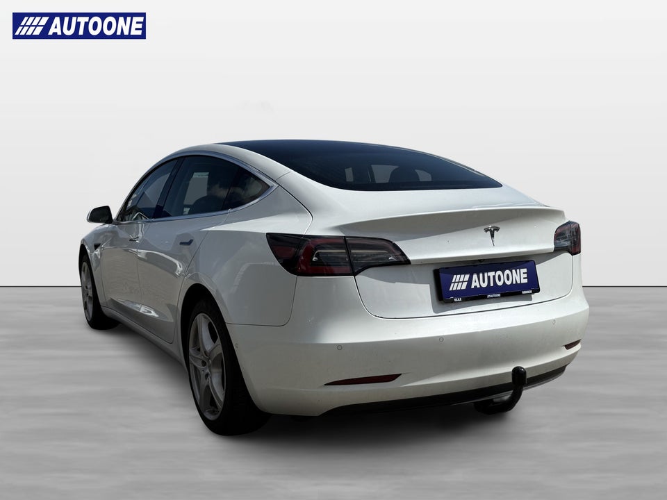 Tesla Model 3 Standard Range+ RWD 4d