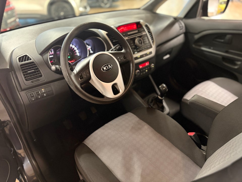 Kia Venga 1,4 CVVT Attraction 5d