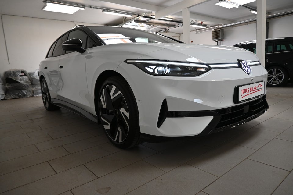 VW ID.7 86 Style S Tourer 5d