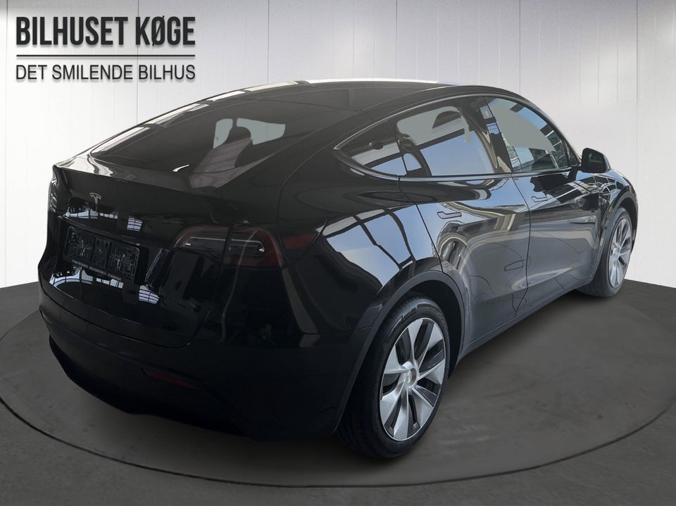 Tesla Model Y RWD 5d