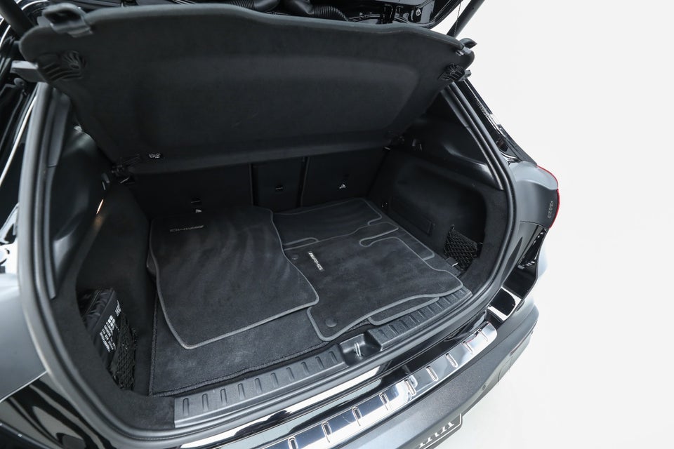 Mercedes EQA350 AMG Line 4Matic 5d