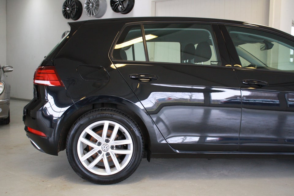 VW Golf VII 1,5 TSi 130 Comfortline DSG 5d