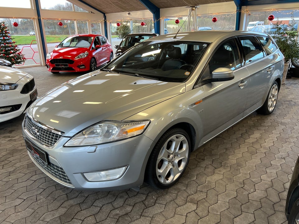 Ford Mondeo 2,5 20V Turbo Titanium stc. 5d