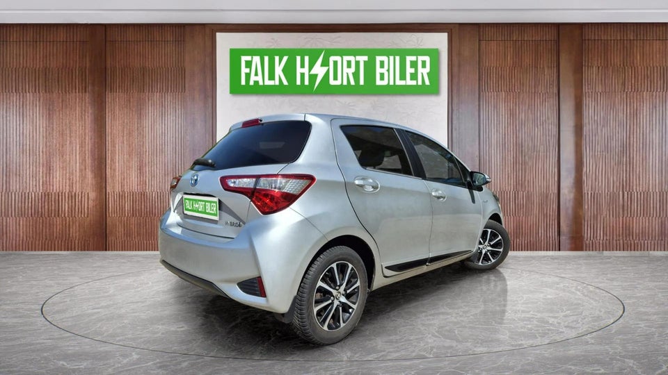 Toyota Yaris 1,5 Hybrid H3 Limited e-CVT 5d